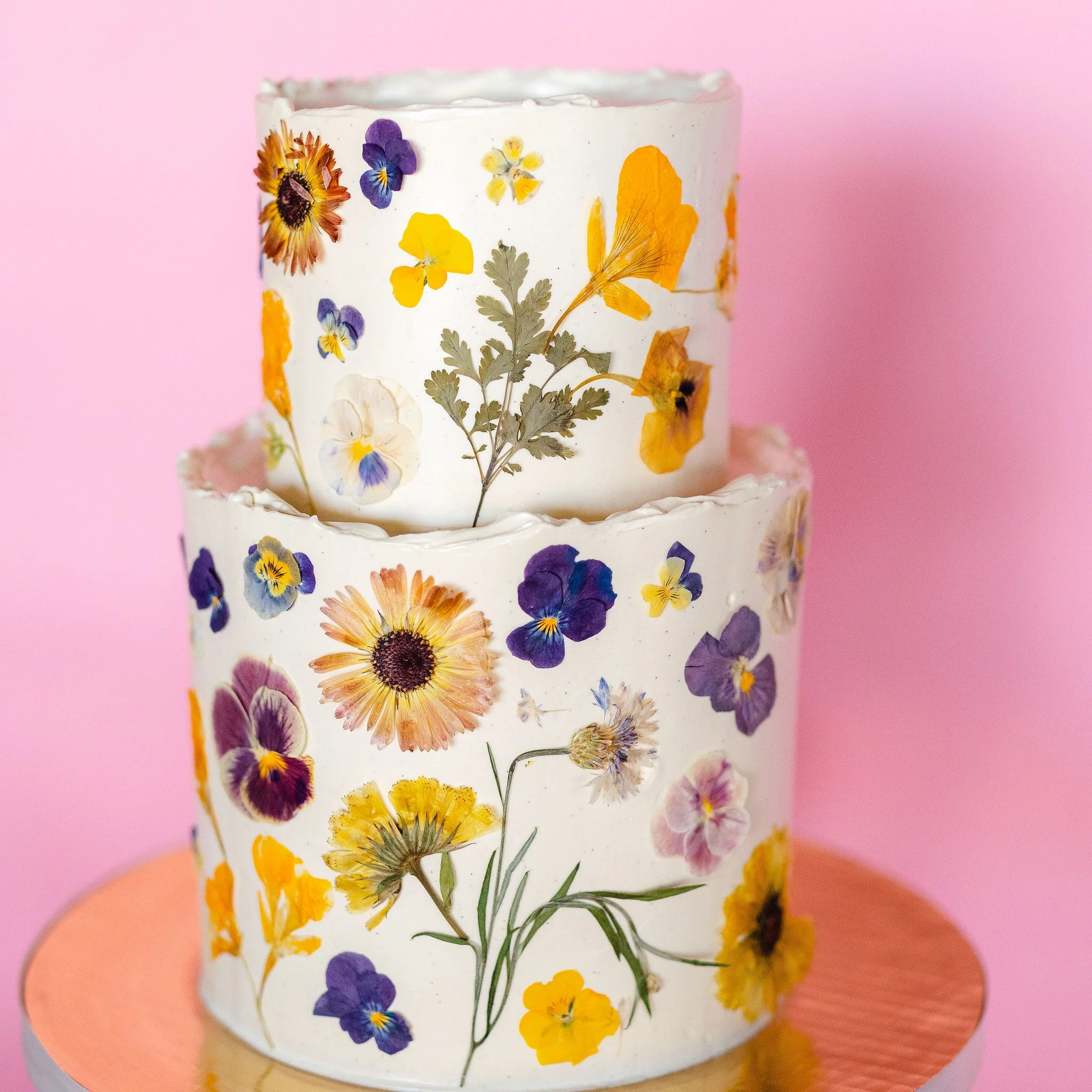 ミナペルホネン  flower  cake Signature Pressed Flower Heart Cake — Sweet Heather Anne Cake Studio